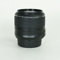 Nikon AF-S DX NIKKOR 18-55mm f3.5-5.6G VR II Nikon AF-S DX NIKKOR 18-55mm f3.5-5.6G VR II