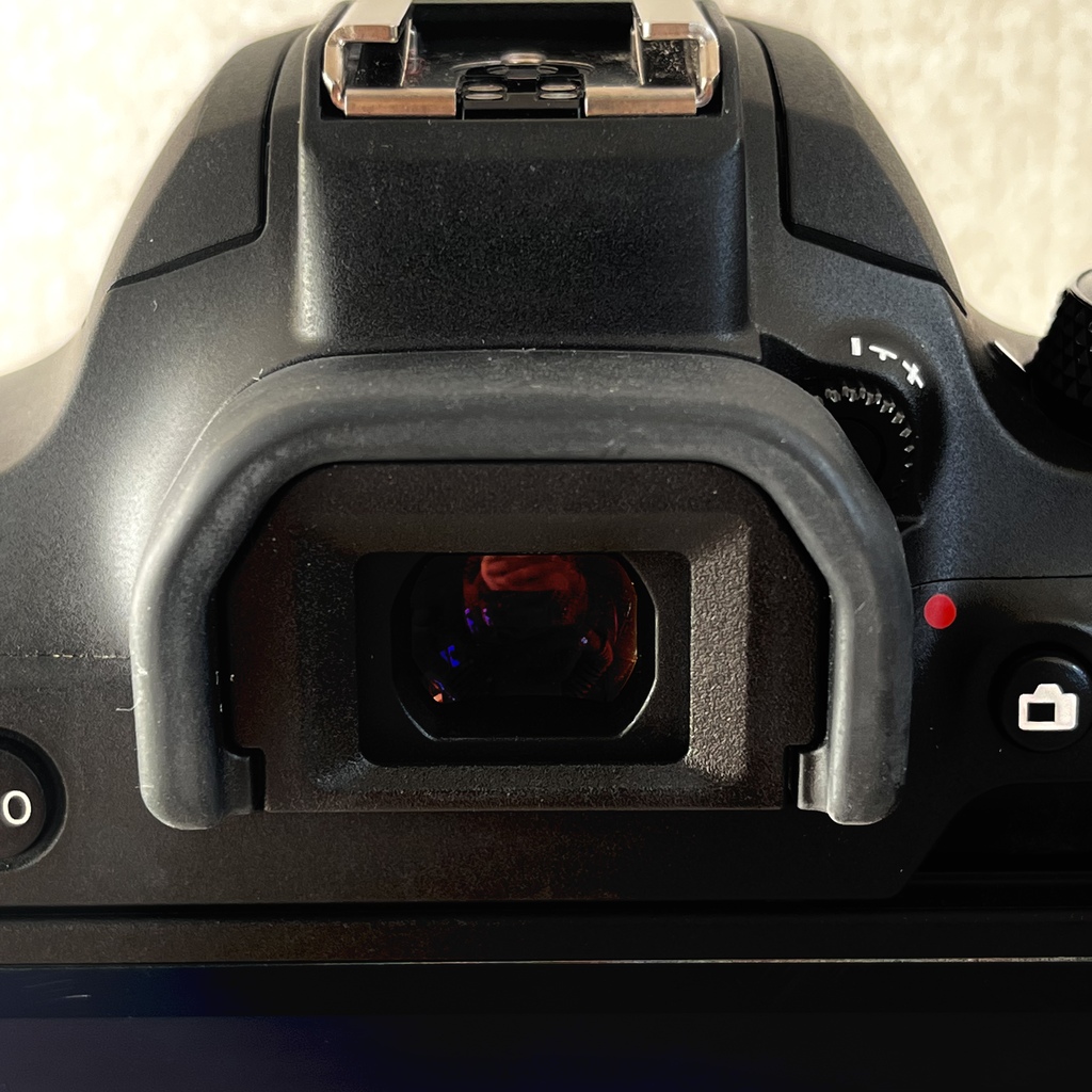 Canon EOS Kiss X10i Canon EOS Kiss X10i