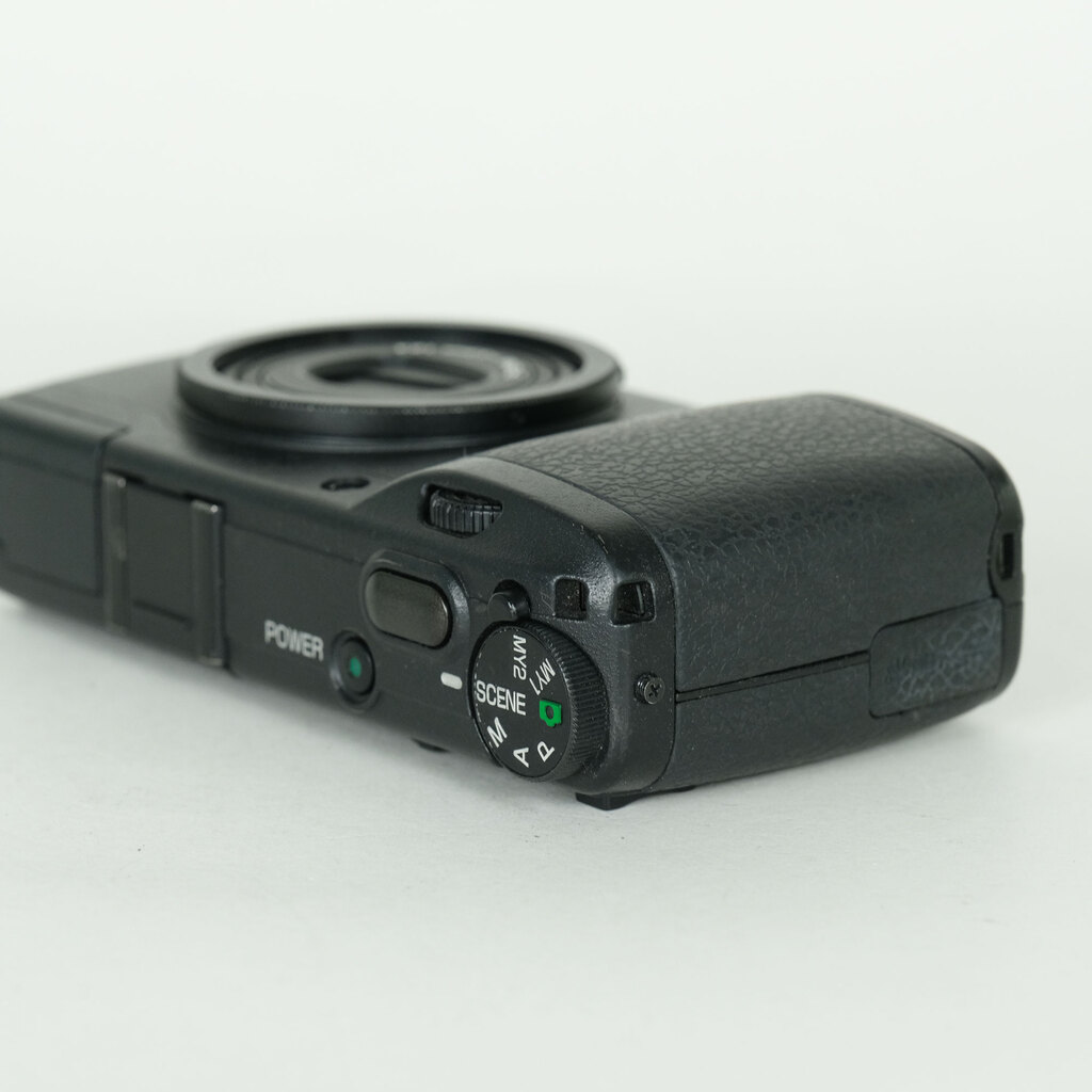 RICOH GR DIGITAL II