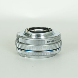 OLYMPUS M.ZUIKO DIGITAL ED 14-42mm F3.5-5.6 EZ シルバー