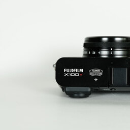 FUJIFILM X100V ブラック