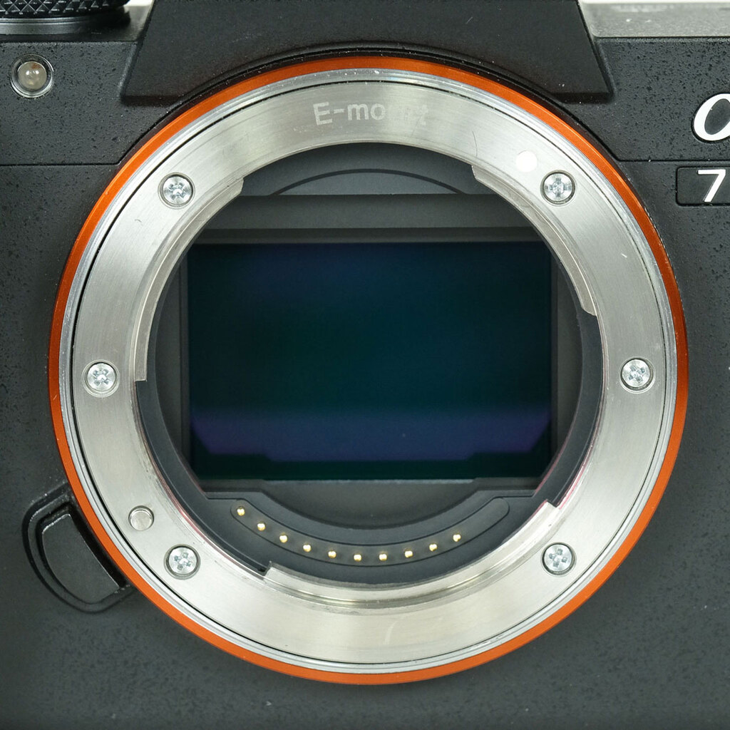 SONY α7 III（ILCE-7M3）の出品 | ONE SCENE（ワンシーン）