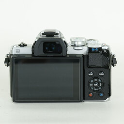 OLYMPUS OM-D E-M10 Mark III