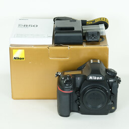 Nikon D850