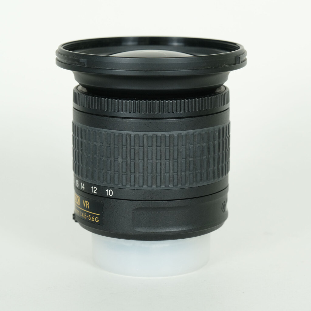 Nikon AF-P DX NIKKOR 10-20mm F4.5-5.6G VR Nikon AF-P DX NIKKOR 10-20mm F4.5-5.6G VR