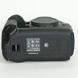 Canon EOS-1D X Mark II