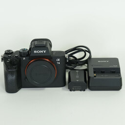 SONY α7 III(ILCE-7M3) SONY α7 III(ILCE-7M3)