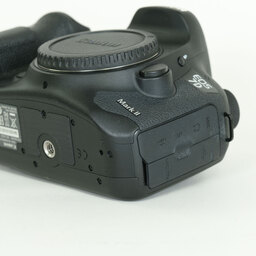 Canon EOS 7D Mark II Canon EOS 7D Mark II