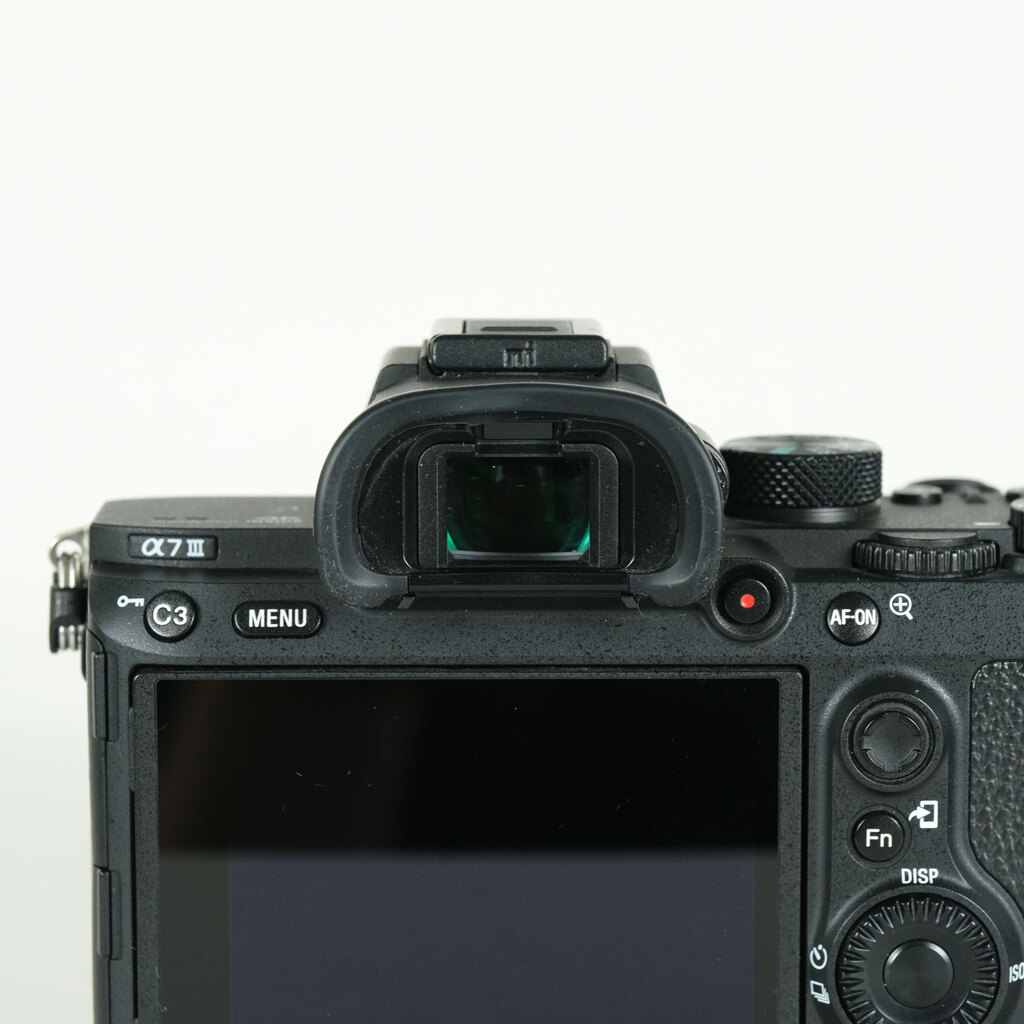 SONY α7 III(ILCE-7M3) SONY α7 III(ILCE-7M3)