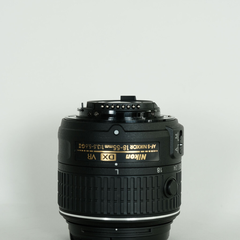 Nikon AF-S DX NIKKOR 18-55mm f3.5-5.6G VR II