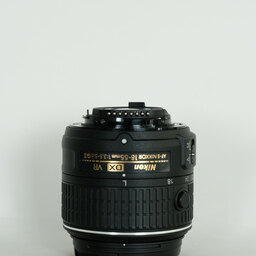 Nikon AF-S DX NIKKOR 18-55mm f3.5-5.6G VR II