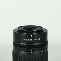 Nikon NIKKOR Z DX 50-250mm f/4.5-6.3 VR Nikon NIKKOR Z DX 50-250mm f/4.5-6.3 VR