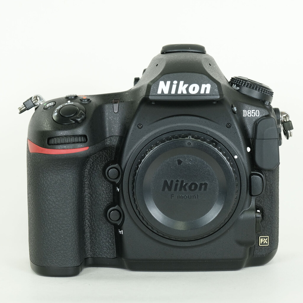 Nikon D850