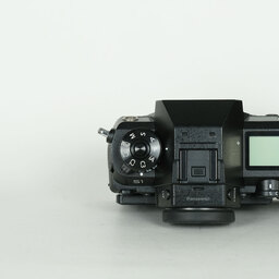 Panasonic LUMIX DC-S1 Panasonic LUMIX DC-S1