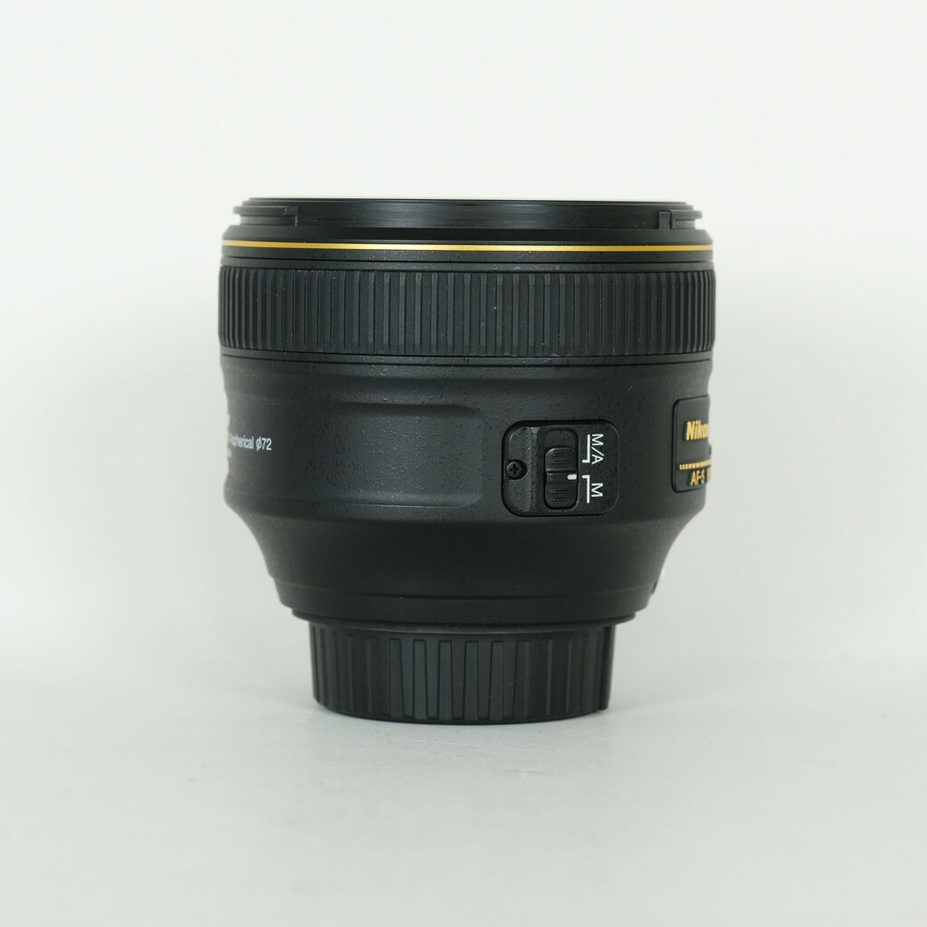 Nikon AF-S NIKKOR 58mm f/1.4Gの出品 | ONE SCENE（ワンシーン）