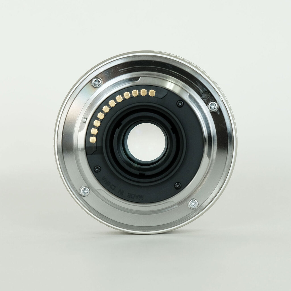 OLYMPUS M.ZUIKO DIGITAL 17mm F2.8 シルバー