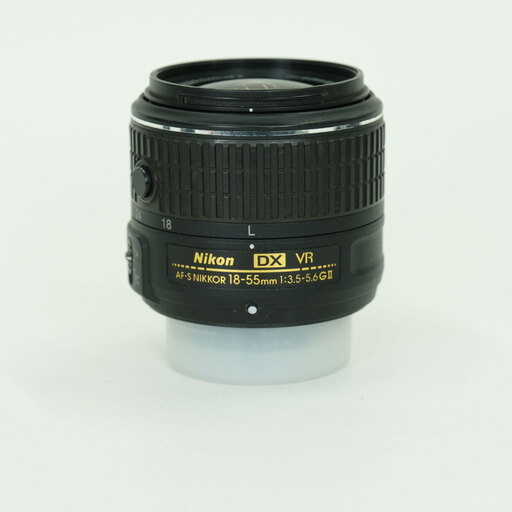 Nikon AF-S DX NIKKOR 18-55mm f3.5-5.6G VR II