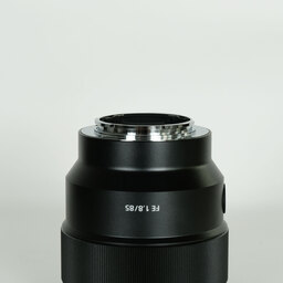 SONY FE 85mm F1.8 SEL85F18