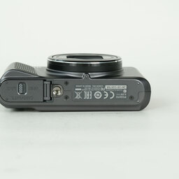 Canon PowerShot SX720 HS ブラック