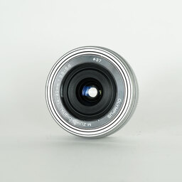 OLYMPUS M.ZUIKO DIGITAL ED 14-42mm F3.5-5.6 EZ シルバー