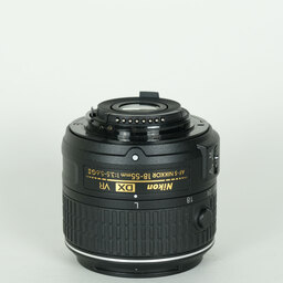 Nikon AF-S DX NIKKOR 18-55mm f3.5-5.6G VR II