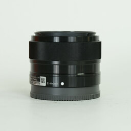 SONY E 35mm F1.8 OSS SEL35F18