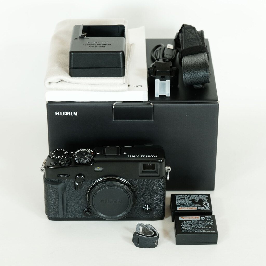 Fujifilm X-Pro3ブラック【付属品多数】 Fujifilm X-Pro3ブラック【付属品多数】 富士フイルム X-Pro3 付属品多数