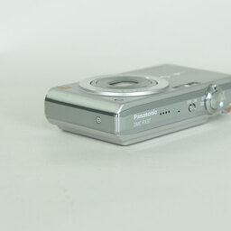 Panasonic LUMIX DMC-FX37-S プレシャスシルバー