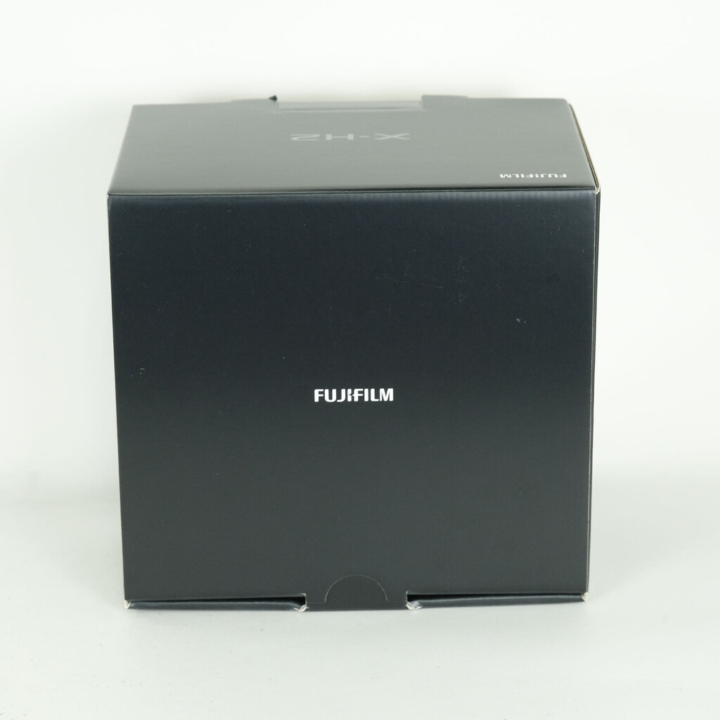 FUJIFILM X-H2 FUJIFILM X-H2