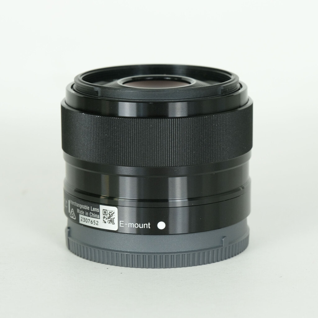 SONY E 35mm F1.8 OSS SEL35F18