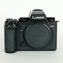Panasonic LUMIX S5II DC-S5M2
