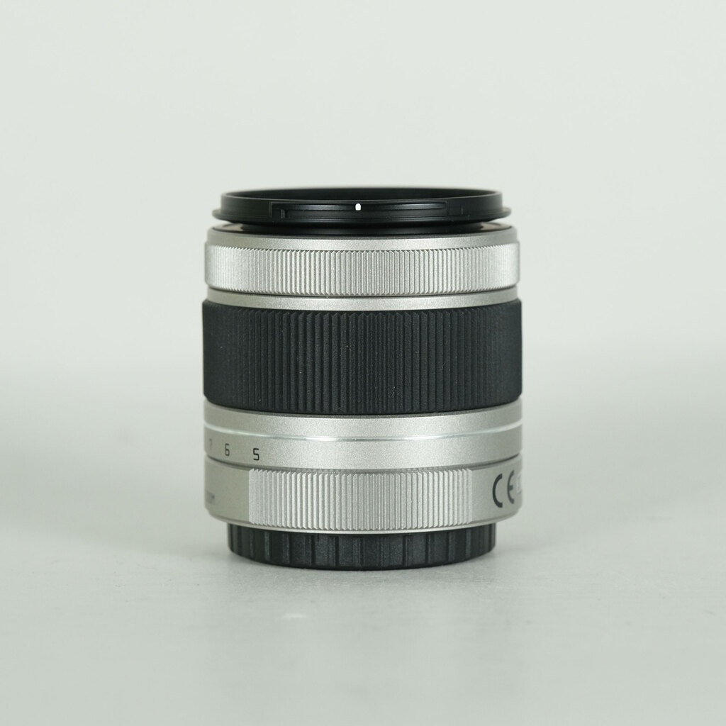 PENTAX Q 02 STANDARD ZOOM レンズキット PENTAX 02 STANDARD ZOOM シルバーの出品 | ONE SCENE（ワンシーン）