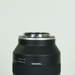 TAMRON 70-180mm F/2.8 Di III VXD (Model A056) [ ソニーE用 ]