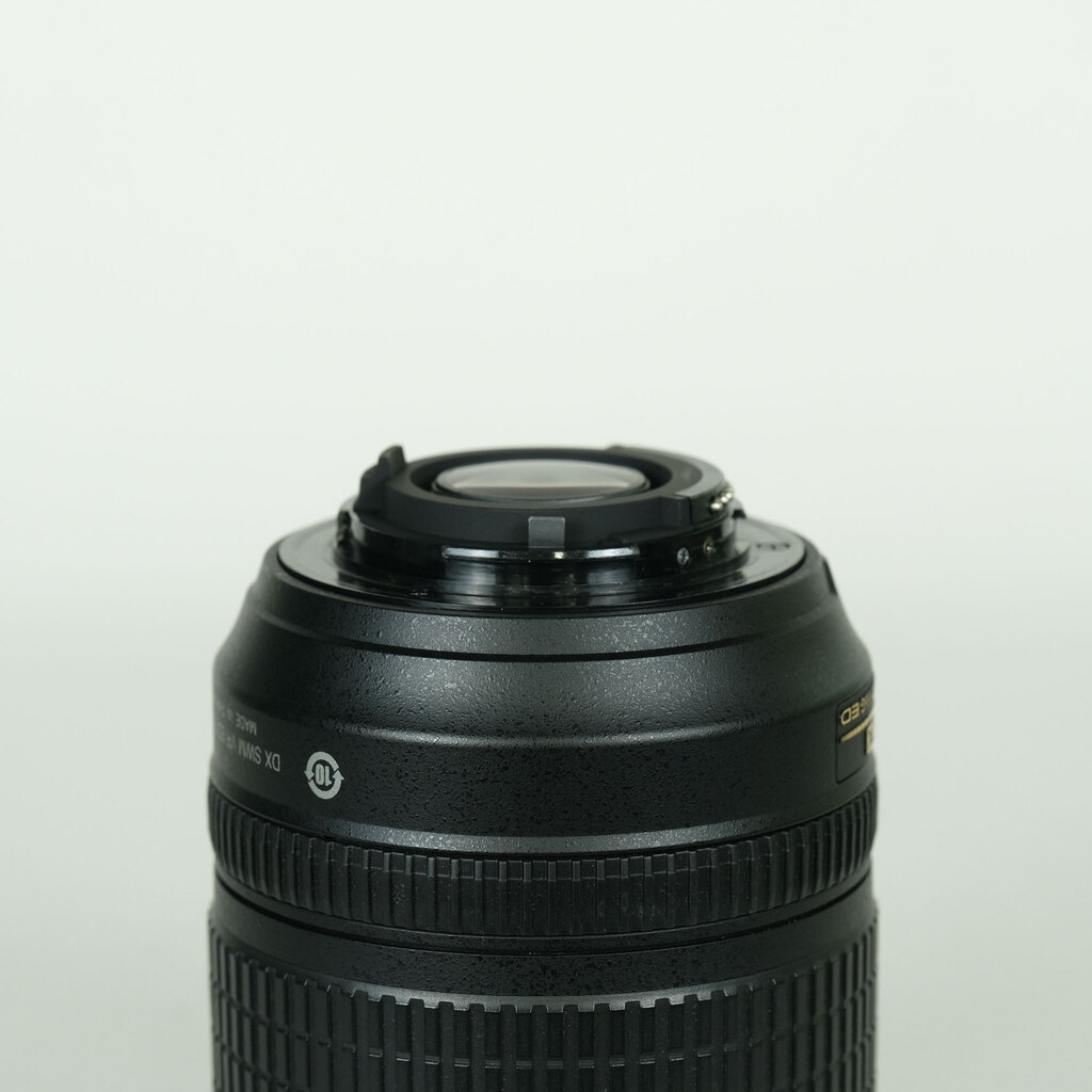 Nikon AF-S DX NIKKOR 18-105mm F3.5-5.6G ED VRの出品 | ONE SCENE
