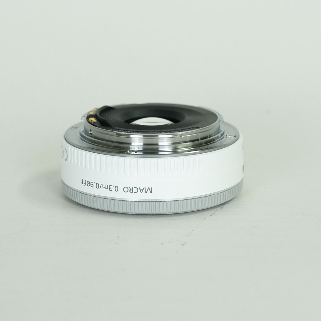 Canon EF40mm F2.8 STM ホワイト