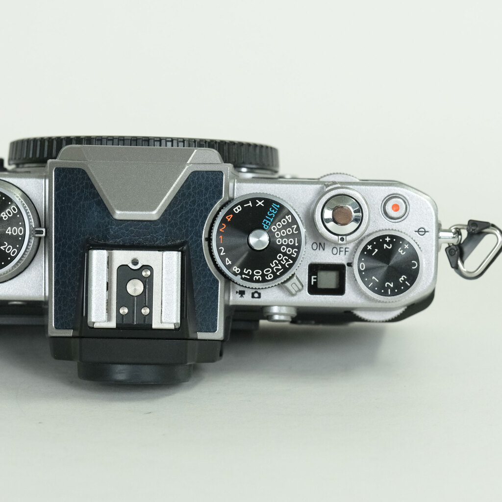 Nikon Z fc ボディ シルバー プレミアムエクステリア張替済み