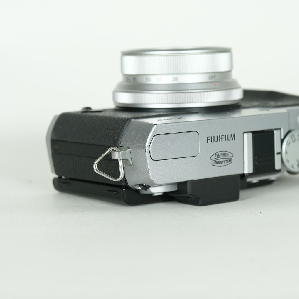 FUJIFILM X30 シルバー