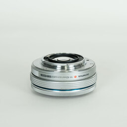 OLYMPUS M.ZUIKO DIGITAL ED 14-42mm F3.5-5.6 EZ シルバー