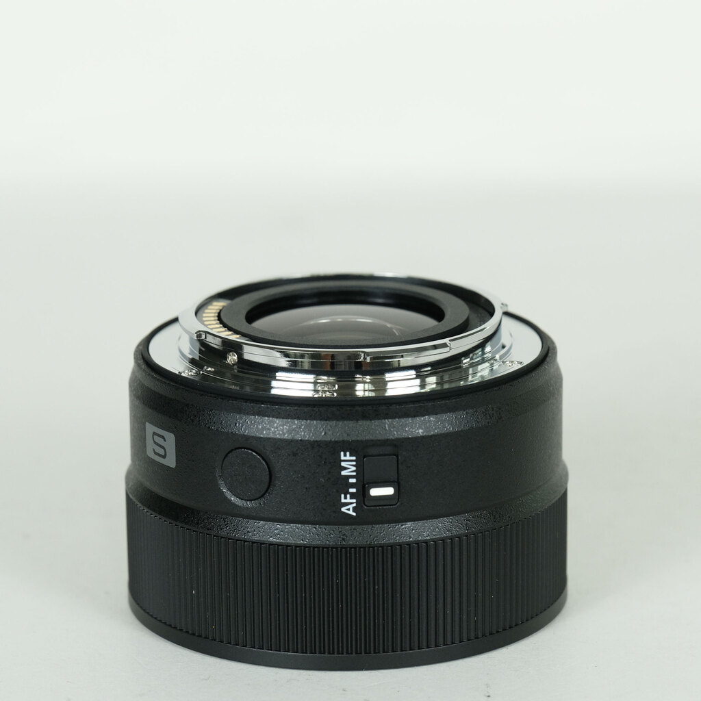 Panasonic LUMIX S 40mm F2の出品 | ONE SCENE（ワンシーン）