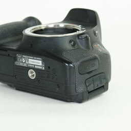 Canon EOS Kiss X5 ボディ