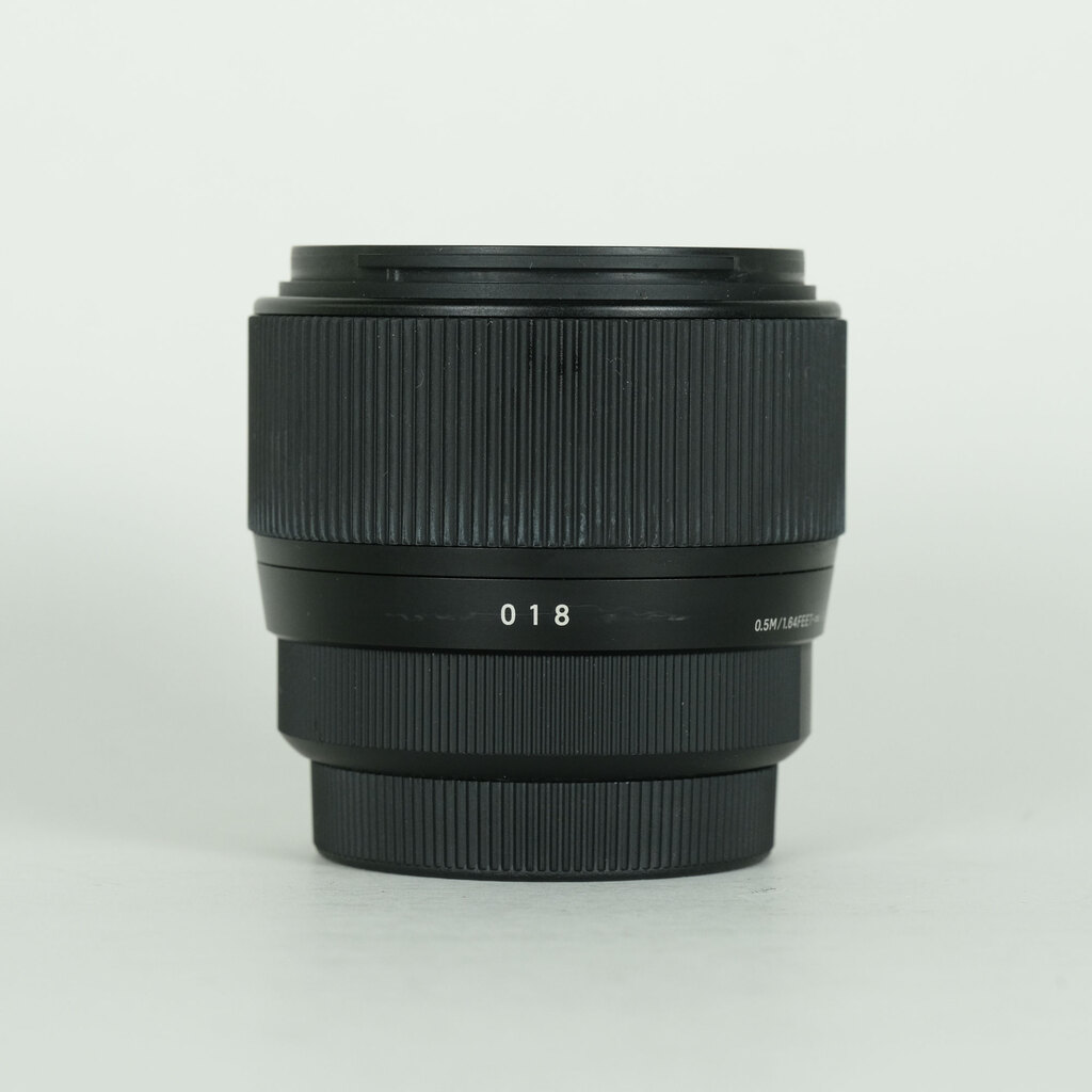 SIGMA 56mm F1.4 DC DN�bContemporary [�}�C�N���t�H�[�T�[�Y�p]