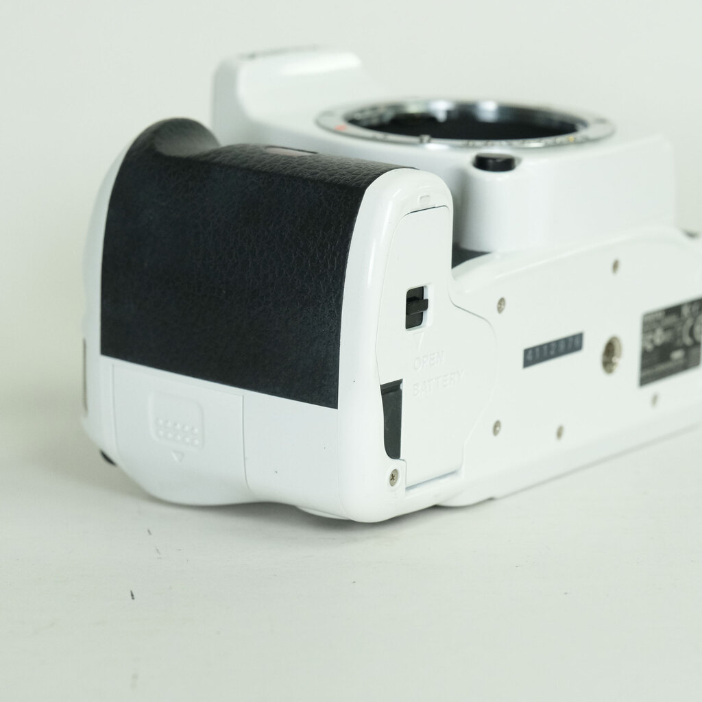 PENTAX K-r ボディ ホワイト