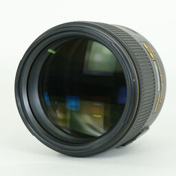 Nikon AF-S NIKKOR 105mm f/1.4E ED Nikon AF-S NIKKOR 105mm f/1.4E ED