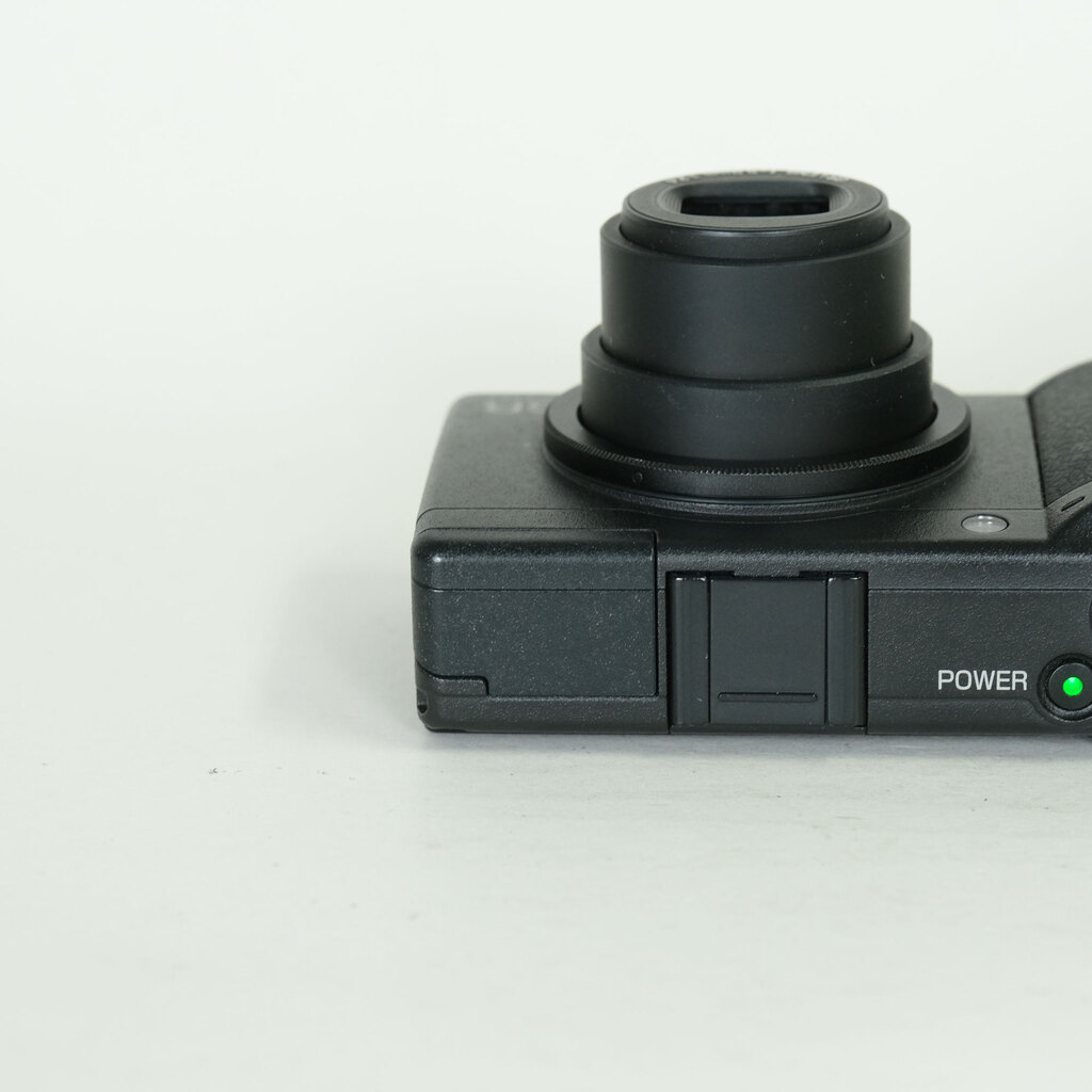 RICOH GR DIGITAL II