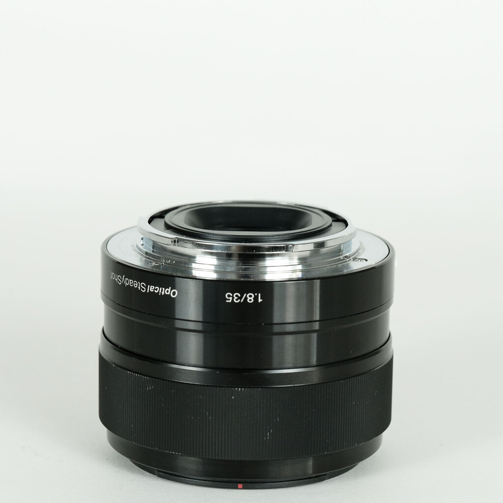 SONY E 35mm F1.8 OSS SEL35F18