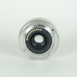 OLYMPUS M.ZUIKO DIGITAL 17mm F2.8 シルバー