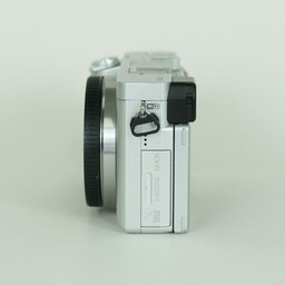 SONY α6400（ILCE-6400）