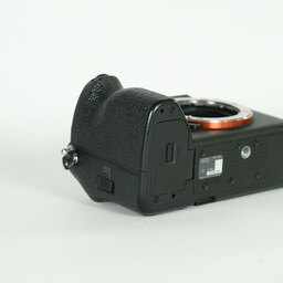 SONY α7 IV(ILCE-7M4) SONY α7 IV(ILCE-7M4)