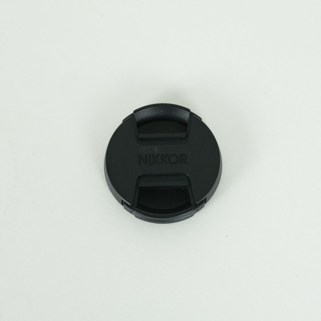 Nikon NIKKOR Z 40mm f/2 Nikon NIKKOR Z 40mm f/2