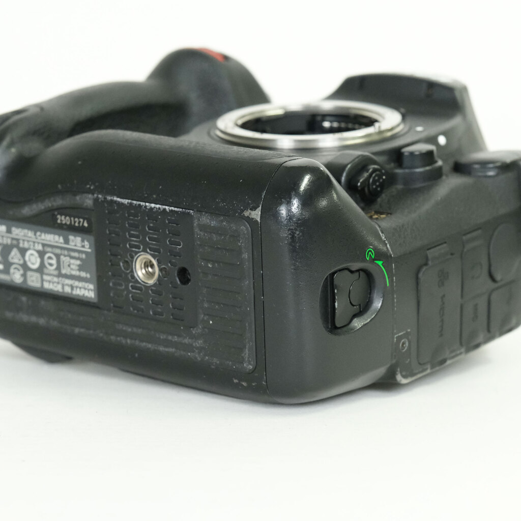 Nikon D5 ボディ（CF-Type）